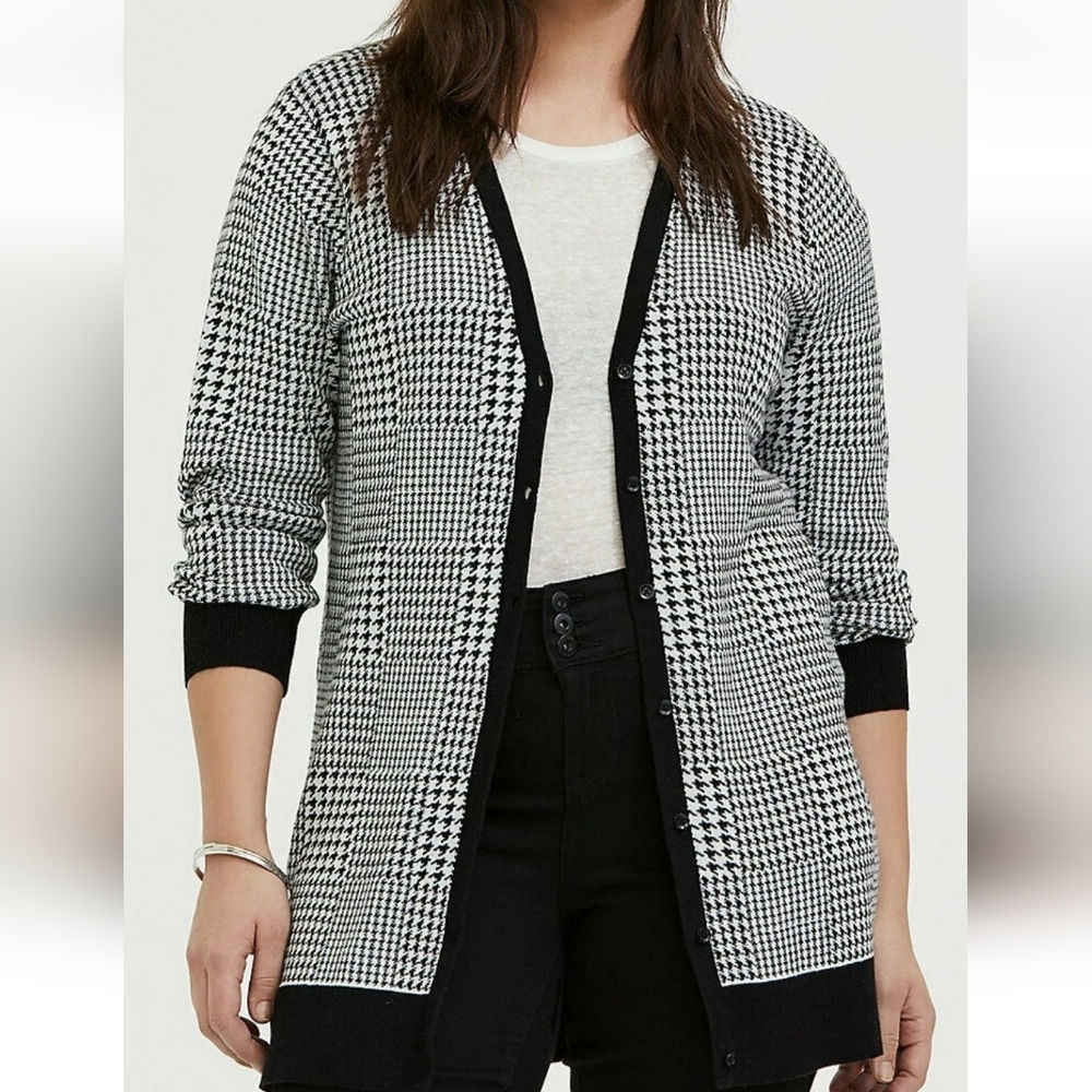 🌼 2 / $50 🌼 Torrid Plaid Houndstooth Slub Cardigan Black 3X #43907